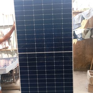 550W High-Efficiency Monocrystalline Solar Panel